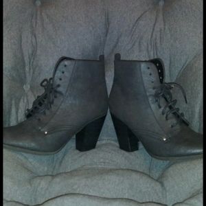 Ankle boots
